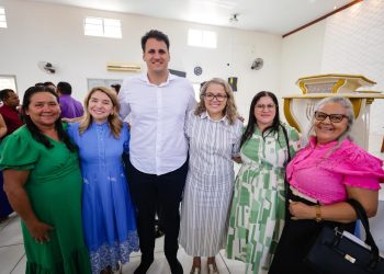 ORLEANS BRANDÃO PRESTIGIA  REUNIÃO GERAL DE OBREIRAS DA ASSEMBLEIA DE DEUS EM BARREIRINHAS E REFORÇA DIÁLO COM COMUNIDADE CISTÃS