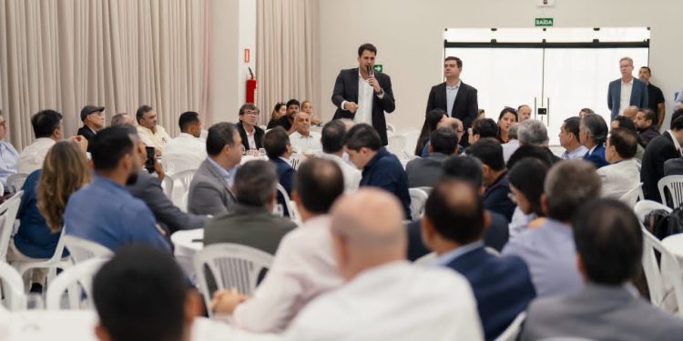 REUNIÃO COM EMPRESÁRIOS, ORLEANS BRANDÃO AMPLIA DIAÁLO COM SETOR PRODUTIVO