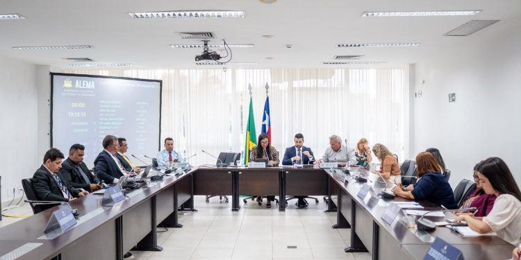 CPI DA  ASSEMBLEIA LEGISLATIVA APROVA REQUERIMENTO PARA QUEBRA DE SIGILO BANCÁRIO E FISCAL DO VICE-GOVERNADOR FELIPE CAMARÃO