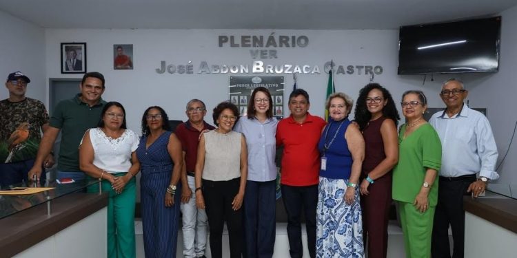 SECRETÁRIO DE AGRICULTURA E PESCA PARTICIPA DE REÚNÃO COM REPRESENTANTE DA ANATER NA CAMARA MUNICIPAL DE VEREADORES DE SANTO AMARO
