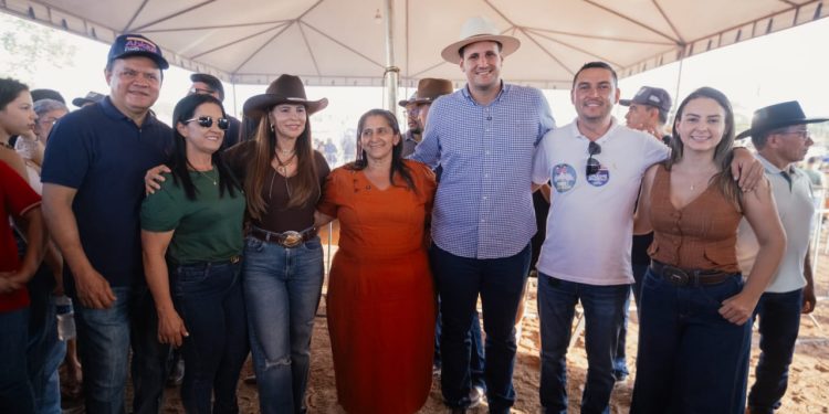 ORLEANS BRANDÃO FORTALECE DIÁLOGO COM LIDERANÇAS E RESALTA INVESTIMENTO EM FORMOSA DA SERRA NEGRA