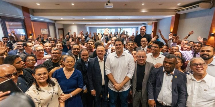 ORLEANS BRANDÃO DESTACA PAPEL DAS IGREJAS E DEFENDE AMPLIAÇÃO DA PARCERIA COM O SEGMENTO EVANGÉLICO