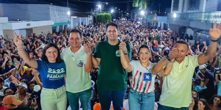 ORLEANS BRANDÃO RECEBE APOIO DE SOLANGE ALMEIDA DURANTE LANÇAMENTO DE CANDIDATURA: “VOCÊ ESTÁ PRONTO PARA GOVERNAR O MARANHÃO