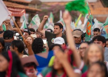 ORLEANS BRANDÃO ANUNCIA POLICLÍNICA PARA SANTA LUZIA E REFORÇA PARCERIA DURANTE CAMINHADA EM SANTO ONOFRE
