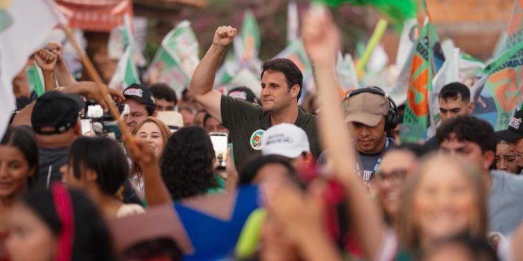 ORLEANS BRANDÃO ANUNCIA POLICLÍNICA PARA SANTA LUZIA E REFORÇA PARCERIA DURANTE CAMINHADA EM SANTO ONOFRE