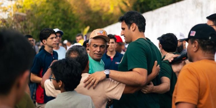 MAIS UMA GRANDE ‘MTOCARREATA DO 15’ LEVA MILHARES DE PESSOAS ÀS RUAS DE TUNTUM COM ORLEANS BRANDÃO