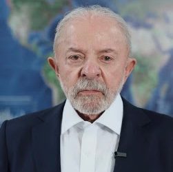 PRESIDENTE LULA ROMPE SILÊNCIO E GRAVA VÍDEO SOBRE CRISE NO STF, VEJA O VÍDEO