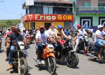 MEGA ADESIVAÇO E CAMINHADA MOSTRA FORÇA POLÍTICA DE WALLAS ROCHA EM SÃO BENEDITO DO RIO PRETO